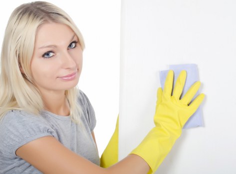 Review and investigation stage in a cleaners complaints procedure with image placeholder three